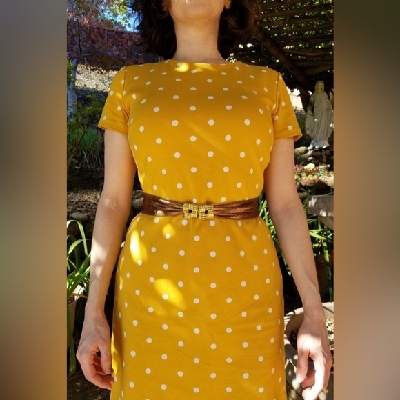 NWT Beautiful mustard, yellow, extra large polkadot stretchy dress - Picture 2 of 10